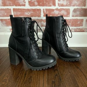 Combat boots - heeled